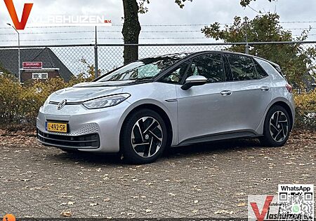 VW ID.3 Volkswagen Life 58 kWh | € 9.800,- NETTO! | klima | Cr