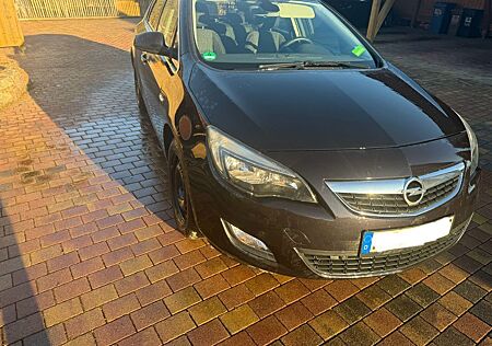 Opel Astra 1.7 CDTI 150 Jahre 92kW 150 Jahre...
