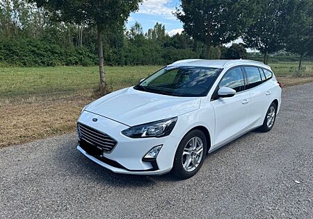 Ford Focus Cool & Connect,
