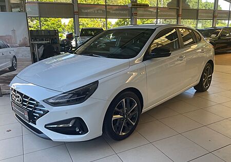 Hyundai i30 Fastback Edition 30+ Mild-Hybrid