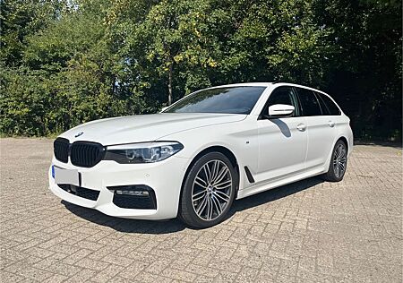 BMW 520 d Touring | M-Sport | Shadow | ACC | HUD | AHK
