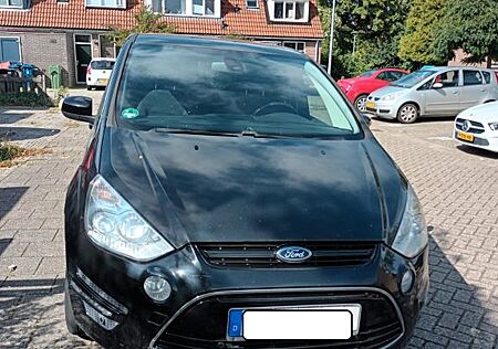 Ford S-Max 2,2 TDCi 147kW DPF Titanium Titanium