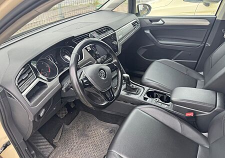VW Touran Volkswagen