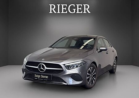 Mercedes-Benz A 180 gebraucht kaufen Mercedes-Benz A 180 d Limousine Spurhalte*LED*SHZ*Kamera*+++++