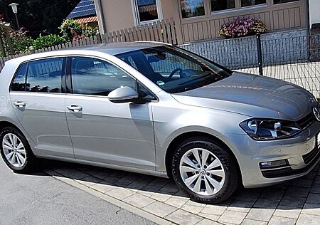 VW Golf Volkswagen 1.4 TSI 90kW BMT Comfortline