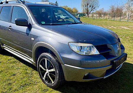 Mitsubishi Outlander 2,0 Intense 4x4