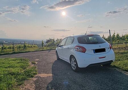 Peugeot 208 1.2 Active PureTech 82 Active