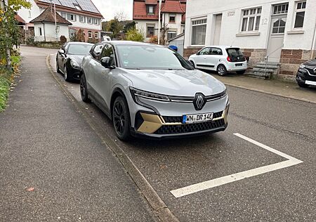 Renault Megane E-Tech Electric Iconic