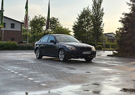 BMW 523i 2009 Lifestyle Edition Scheckheft 3Hand