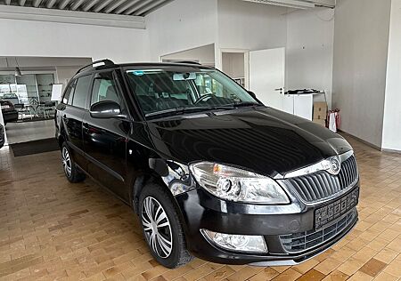 Skoda Fabia 1.2 Combi Scheckheft SHZ Klimaaut. AHK PDC