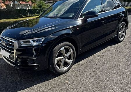 Audi Q5 2.0 TFSI S tronic quattro sport *MatrixLED*VC