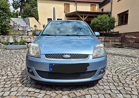 Ford Fiesta 1,4 mit 80PS, TÜV bis 02/26