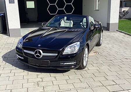 Mercedes-Benz SLK 200
