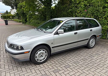 Volvo V40 1.6 - Kombi
