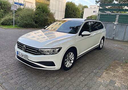 VW Passat Variant gebraucht kaufen VW Passat Variant Volkswagen 2.0 TDI SCR DSG Business Vari...
