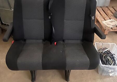 VW Crafter Volkswagen hoch Navi, Standh. 9Sitzer,Rückfahrkamer