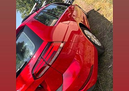 VW Golf Volkswagen 1.6 TDI Sound Variant Sound
