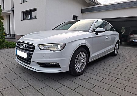 Audi A3 1.6 TDI S tronic Limousine - Xen Soundsystem