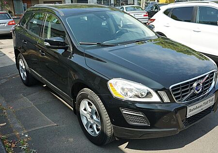 Volvo XC 60 XC60 Kinetic Drive 2.0 d-Virtual-AHK-Temp-Navi