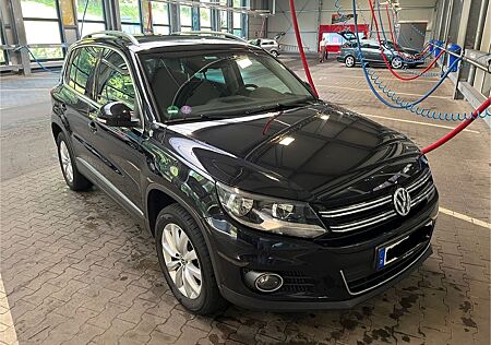 VW Tiguan Volkswagen 2.0 TSI DSG 4MOTION
