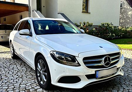 Mercedes-Benz C 180 T CGI AVANTGARDE