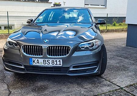 BMW 520d Touring Luxury Line Luxury Line