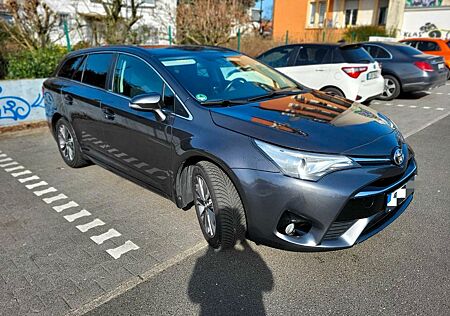 Toyota Avensis 1,8-l-Valvem. Edition-S T. Sports Ed...
