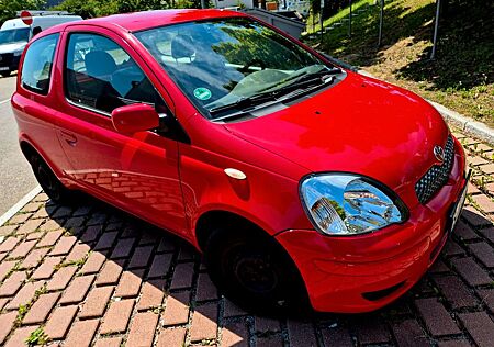 Toyota Yaris 1,3-l-VVT-i Sol Sol TÜV 10.2026