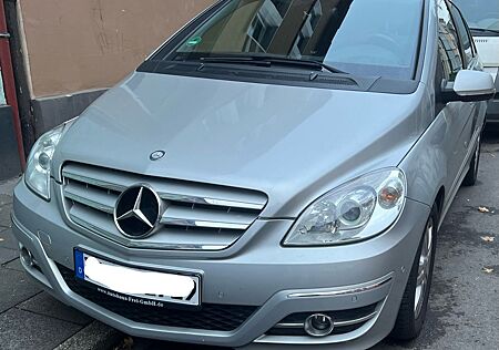 Mercedes-Benz B 180 Autotronic -