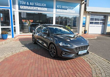 Ford Focus Lim. ST-Line Kamera Winterpaket