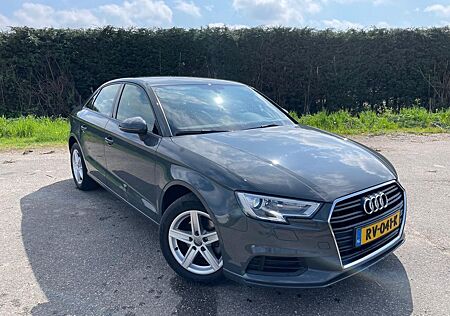 Audi A3 Limousine 1.6 TDI - NL AUTO - navi - LED -