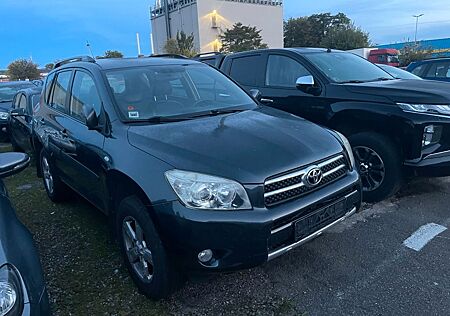 Toyota RAV 4 2.0-l-VVT-i 4x4 Sol Automatik