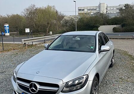 Mercedes-Benz C 180 d -