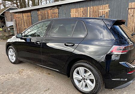 VW Golf Volkswagen 1.5 eTSI OPF 85kW DSG Life Life DE-Fahrzeug