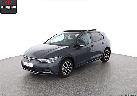VW Golf Volkswagen VIII 1.0 e TSI MATRIX,KAMERA,PANORAMA,ACC
