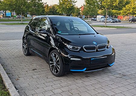 BMW i3s (120 Ah), 135kW, Schiebedach, H/K, Volleder