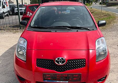 Toyota Yaris Cool