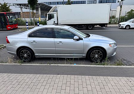 Volvo S80 D5 2.4