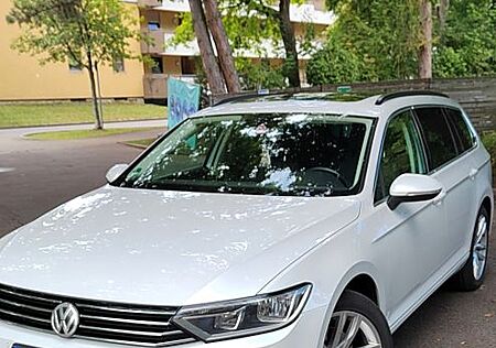 VW Passat Variant Volkswagen 1.6 TDI Comfortline Variant C...