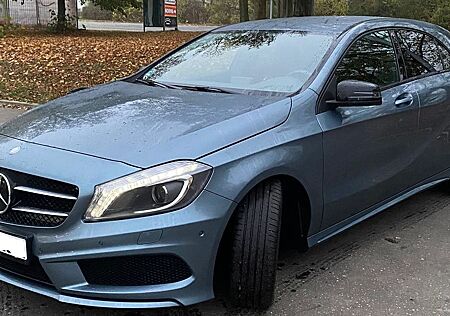 Mercedes-Benz A 200 A200 AMG Line,Autom,Scheckheftgep.,8fach Bereif.