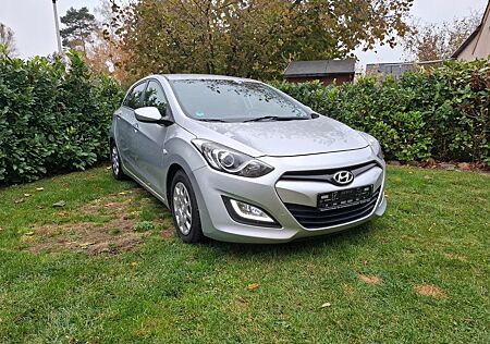 Hyundai i30 1.4 Classic mit Standheizung