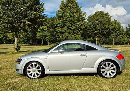 Audi TT Coupe 1.8T 140 kW -