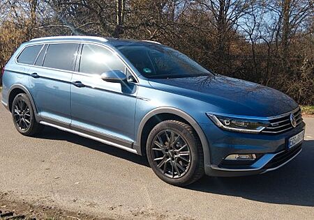 VW Passat Alltrack Volkswagen 2.0 TDI SCR 140kW DSG 4MOT A...