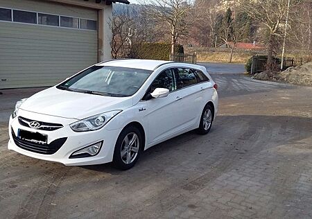 Hyundai i40 cw 1.7 CRDi Style blue 100kW Style