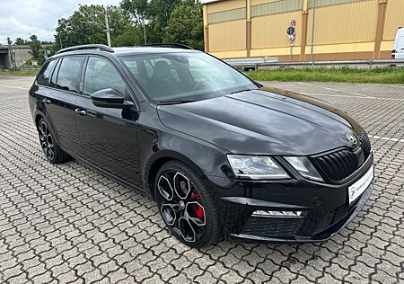 Skoda Octavia Combi RS 60 4x4/VIRTUAL/LED/KAM/NAV!