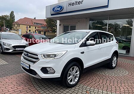 Ford Kuga 1.5 Titanium / Navi+KeyFree+Winter Paket