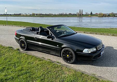Volvo C70 2.4T Cabriolet -