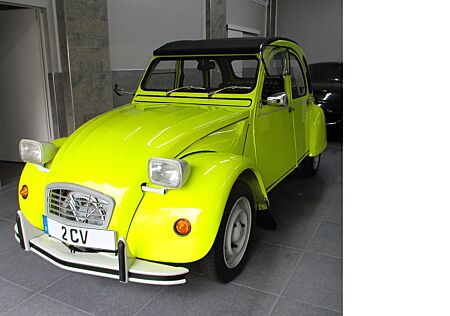 Citroën 2 CV Oldtimer H-Zulassung Restauriert 2+ Note