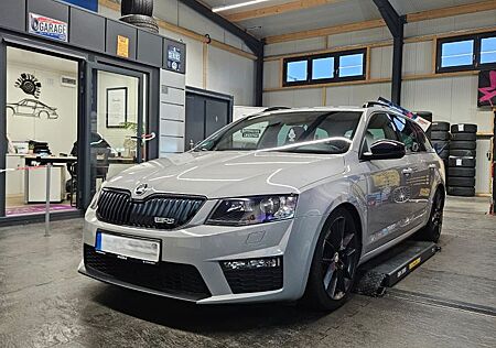 Skoda Octavia 2.0 TSI RS Combi RS / 1.Hand / 8FachB.
