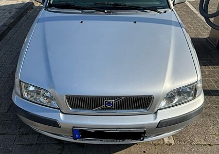 Volvo V40 1.8 -